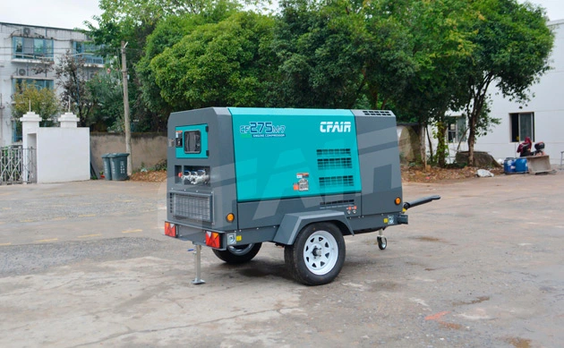 140 CFM trailer-mounted air compressor